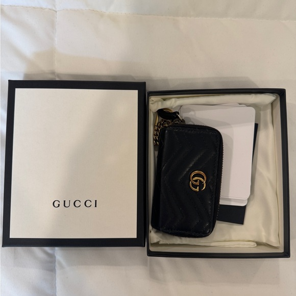Gucci Black Key & Card Holder with Gold Accents - Picture 6 of 6